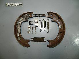 КОЛОДКИ РУЧНИКА ЗАДНИЕ ЛЕВЫЕ (КОМПЛЕКТ) LEXUS RX270-RX350-RX450H AL10 2009-2015