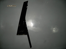 НАКЛАДКА РАМКИ СТЕКЛА ДВЕРИ ЗАДНЯЯ ПРАВАЯ (ЗАДНЯЯ ЧАСТЬ) (7P6839904) VOLKSWAGEN TOUAREG NF-FL 2010-2018