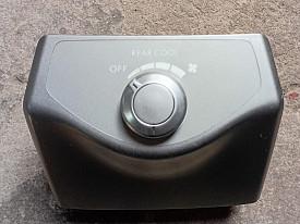 БЛОК УПРАВЛЕНИЯ ЗАДНИМ КОНДИЦИОНЕРОМ SUBARU TRIBECA WX-W10 2007-2014