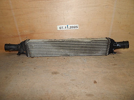 РАДИАТОР ТУРБИНЫ (ИНТЕРКУЛЛЕР) (КРЕПЛЕНИЯ СЛОМАНЫ) 2.0 (8K0145805P) AUDI A6 C7 2010-2018