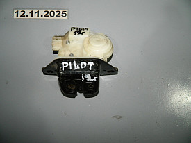 ЗАМОК ДВЕРИ БАГАЖНИКА (4-КОНТАКТА) HONDA PILOT 2 YF4 2008-2015