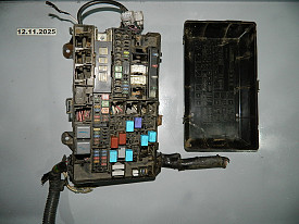 БЛОК ПРЕДОХРАНИТЕЛЕЙ ПОД КАПОТОМ 4.7 TOYOTA TUNDRA ХK50-SEQUOIA XK60 2007-2021