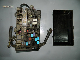 БЛОК ПРЕДОХРАНИТЕЛЕЙ ПОД КАПОТОМ 5.7 TOYOTA TUNDRA ХK50-SEQUOIA XK60 2007-2021