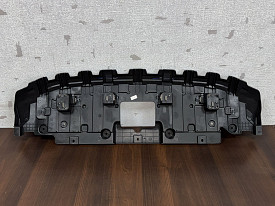 НАКЛАДКА ЗАМКА КАПОТА ВНУТРЕННЯЯ (КОЖУХ ЗАМКА) (ВЕРХНЯЯ ЖЕСТКОСТЬ БАМПЕРА) (6608108717) ZEEKR 001 2021-Н.В