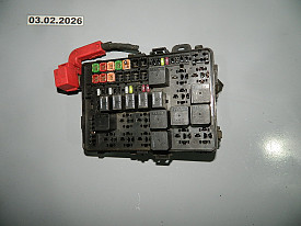 БЛОК ПРЕДОХРАНИТЕЛЕЙ ПОД КАПОТОМ (БЕЗ КРЫШКИ) 3.6 (P68083971AA) DODGE CHARGER LD7 2014- ПО Н.В