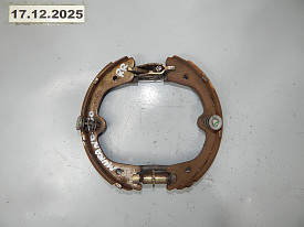 КОЛОДКИ ТОРМОЗНЫЕ ЗАДНИЕ ПРАВЫЕ (БАРАБАН) NISSAN MURANO Z50 2002-2007