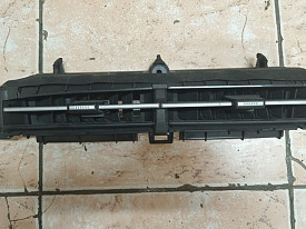 ДЕФЛЕКТОР ЦЕНТРАЛЬНЫЙ (5567047070) TOYOTA PRIUS XW30 2009-2016