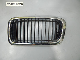 РЕШЕТКА РАДИАТОРА ЛЕВАЯ (51138125811) (ПОВРЕЖДЕНИЯ) BMW E38 1994–2001 