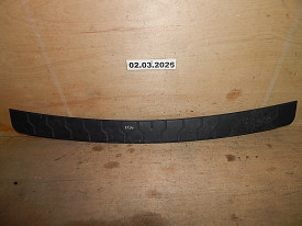 НАКЛАДКА ЗАДНЕГО БАМПЕРА ВЕРХ (71510-TK8) (КРЕПЛЕНИЯ СЛОМАНЫ) HONDA ODYSSEY RL5 (USA) 2010-2017