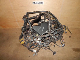 БЛОК ПРЕДОХРАНИТЕЛЕЙ ПОД КАПОТОМ С ПРОВОДКОЙ ДВИГАТЕЛЯ И АКПП (КОСА) 3.5 (2WD) TOYOTA SIENNA XL20 2006-2009