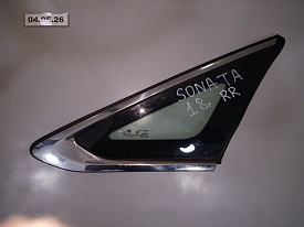 СТЕКЛО КРЫЛА БАГАЖНИКА ЗАДНЯЯ ПРАВАЯ HYUNDAI SONATA 8 DN 2017-2019