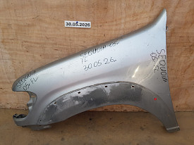 КРЫЛО ПЕРЕДНЕЕ ЛЕВОЕ (СЕРЕБРО) TOYOTA SEQUOIA K35-40 2000-2007