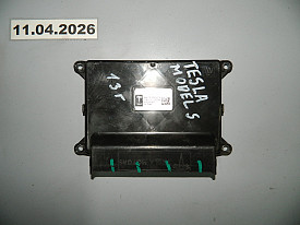 БЛОК УПРАВЛЕНИЯ КЛИМАТ КОНТРОЛЕМ (1011400-00-B) TESLA MODEL S 5YJS 2012-Н.В
