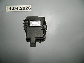 БЛОК УПРАВЛЕНИЯ ОТКРЫВАНИЯ ГАРАЖА (8K0907410C) TESLA MODEL S 5YJS 2012-Н.В