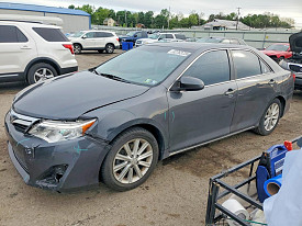 KZ-2 2012 TOYOTA CAMRY HYBRID XLE 
