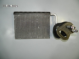 ИСПАРИТЕЛЬ КОНДИЦИОНЕРА (НЕБОЛЬШАЯ ВМЯТИНА) BMW X3 F25 2010-2017