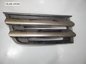 РЕШЕТКА РАДИАТОРА ПРАВАЯ (MR574564) MITSUBISHI ENDEAVOR D7-W 2003-2011