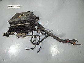 БЛОК ПРЕДОХРАНИТЕЛЕЙ ПОД КАПОТОМ MITSUBISHI ENDEAVOR D7-W 2003-2011