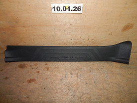 НАКЛАДКА ПОРОГА ПРОЕМА ПЕРЕДНЕЙ ПРАВОЙ ДВЕРИ (94060-XC100) (ЧЕРНЫЙ) SUBARU ASCENT WM 2017-Н.В