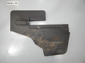 НАКЛАДКА НАПРАВЛЯЮЩЕЙ ЗАДНИХ СИДЕНИЙ ПРАВАЯ (64315-XC06A) (ЧЕРНАЯ) SUBARU ASCENT WM 2017-Н.В