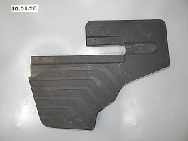 НАКЛАДКА НАПРАВЛЯЮЩЕЙ ЗАДНИХ СИДЕНИЙ ЛЕВАЯ (64315-XC07A) (ЧЕРНАЯ) SUBARU ASCENT WM 2017-Н.В