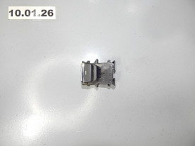 ПУЛЬТ УПРАВЛЕНИЯ СТЕКЛОПОДЪЕМНИКА ЗАДНЕЙ ДВЕРИ (R-L) SUBARU ASCENT WM 2017-Н.В