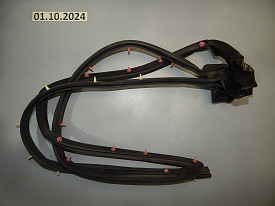 УПЛОТНИТЕЛЬ ДВЕРИ ЗАДНИЙ ПРАВЫЙ (63512-3A000) SUBARU FORESTER SG 2002-2008