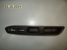 НАКЛАДКА ПУЛЬТА СТЕКЛОПОДЪЕМНИКА ПЕРЕДНЯЯ ПРАВАЯ SUBARU FORESTER SG 2002-2008