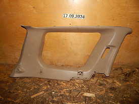 ОБШИКА БАГАЖНИКА БОКОВАЯ ЛЕВАЯ ВЕРХНЯЯ (БЕЖЕВАЯ) SUBARU FORESTER SG 2002-2008