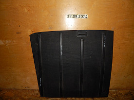 КРЫШКА ПОЛА БАГАЖНИКА ЗАДНЯЯ ЦЕНТРАЛЬНАЯ (ЧЕРНАЯ) SUBARU FORESTER SG 2002-2008