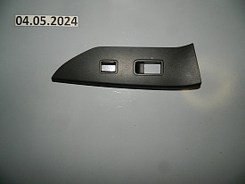 НАКЛАДКА ПУЛЬТА СТЕКЛОПОДЪЕМНИКА ПЕРЕДНЯЯ ПРАВАЯ (ЧЕРНАЯ) (94263-SG000) SUBARU FORESTER SJ 2012-2018