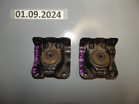 КРОНШТЕЙН РАДИАТОРА НИЗ (ПАРА) (45135FE000) SUBARU OUTBACK 3 BP 2003-2009