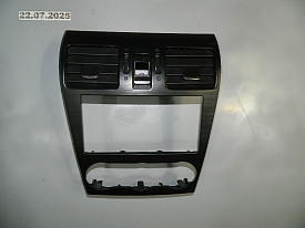 ДЕФЛЕКТОР ПЕРЕДНИЙ ПАНЕЛИ ЦЕНТРАЛЬНЫЙ С РАМКОЙ (66110-FJ000) (66110-FJ010) SUBARU XV - IMPREZA GP-G33 2011-2016