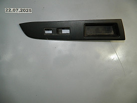 НАКЛАДКА ПУЛЬТА СТЕКЛОПОДЪЕМНИКА ПЕРЕДНЯЯ ПРАВАЯ (94263-FJ020) (ЧЕРНЫЙ) (ПОЦАРАПАННЫЙ) SUBARU XV - IMPREZA GP-G33 2011-2017