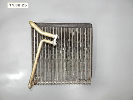 ИСПАРИТЕЛЬ КОНДИЦИОНЕРА ПЕРЕДНИЙ (80210-S0X-A01) ACURA MDX YD1 2000-2006