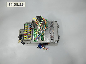 БЛОК ПРЕДОХРАНИТЕЛЕЙ ПРАВЫЙ (САЛОН) (38850-S3V-A620-M1) ACURA MDX YD1 2000-2006