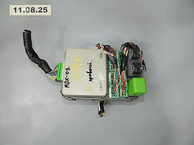 БЛОК ПРЕДОХРАНИТЕЛЕЙ ПРАВЫЙ (САЛОН) (38850-S3V-A230-M1) ACURA MDX YD1 2000-2006