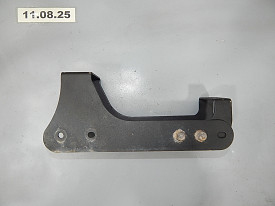 КРЕПЛЕНИЕ ПОРОГА (КРОНШТЕЙН) (КОРОТКОЕ) ACURA MDX YD1 2000-2006