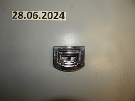 КРЕПЛЕНИЕ СЕТКИ БАГАЖНИКА (1J0864203) AUDI A4 B7 2004-2008