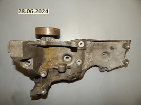 КРОНШТЕЙН ГЕНЕРАТОРА И КОНДИЦИОНЕРА 2.0 (06D903143D) AUDI A4 B7 2004-2008