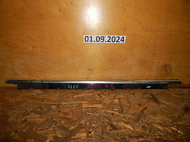 МОЛДИНГ СТЕКЛА ДВЕРИ ЗАДНИЙ ПРАВЫЙ (ХРОМ) AUDI A8 D3 2002-2009