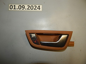 РУЧКА ДВЕРИ ВНУТРЕННЯЯ ПЕРЕДНЯЯ ПРАВАЯ (4E0837020) (КОРИЧНЕВАЯ) AUDI A8 D3 2002-2009