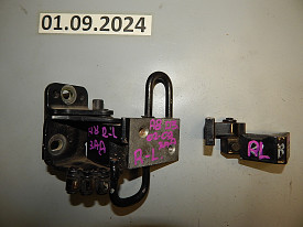 ПЕТЛИ ДВЕРИ ЗАДНИЕ ЛЕВЫЕ (ПАРА) (4E0833411C) AUDI A8 D3 2002-2009