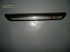 НАКЛАДКА НА ПОРОГ ПЕРЕДНЯЯ ЛЕВАЯ (8R0853373F) (УЗКАЯ) (S-LINE) (ЧЕРНАЯ) AUDI Q5 8R 2008-2017