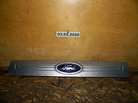 НАКЛАДКА ДВЕРИ БАГАЖНИКА (BT4Z-13508-C) (ЦАРАПИНЫ) FORD EDGE U387 2006-2014