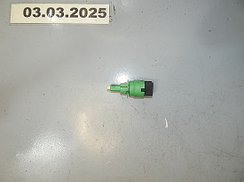 ЛЯГУШКА ПЕДАЛИ ТОРМОЗА (КОНЦЕВИК СТОП СИГНАЛА) HONDA ACCORD 7 UC CM6 (USA) 2002-2008