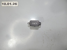 КНОПКА ОБОГРЕВА СИДЕНИЙ ПРАВАЯ (СИНЯЯ ФИШКА) HONDA ACCORD 8 CP (USA) 2008-2012