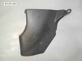 НАКЛАДКА ПЕРЕДНЕЙ ЛЕВОЙ СТОЙКИ НИЖНИЙ (93161-S10-A000) (ТЕМНО-СЕРЫЙ) HONDA CR-V 1 RD 1999-2001