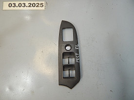 РАМКА ПУЛЬТА ПЕРЕДНЯЯ ЛЕВАЯ (1421407-S9A5-A000) HONDA CR-V 2 RD 2001-2006