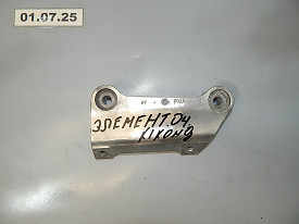 КРОНШТЕЙН КОМПРЕССОРА КОНДИЦИОНЕРА (38930-PNA-000) HONDA ELEMENT YH 2002-2011